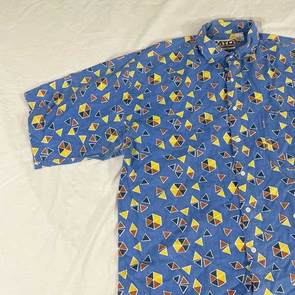 VTG MTO Mens Blue Geometríc Overprint Short Sleeve Button Up Size L - Picture 4 of 11